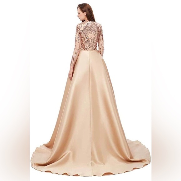 Two piece formal gold dress - Picture 4 of 9